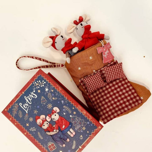 Levlovs Holiday Christmas Mice with Stocking and Bedding in Keepsake Box