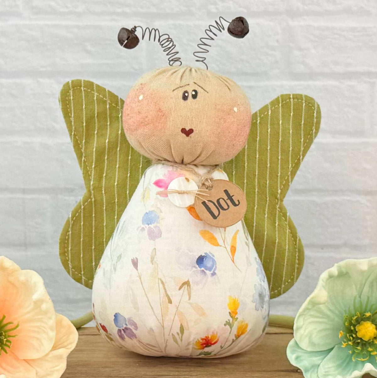 Primitive Fabric Dot The Butterfly, Wildflower Print Country Shelf Sitter 6.5"