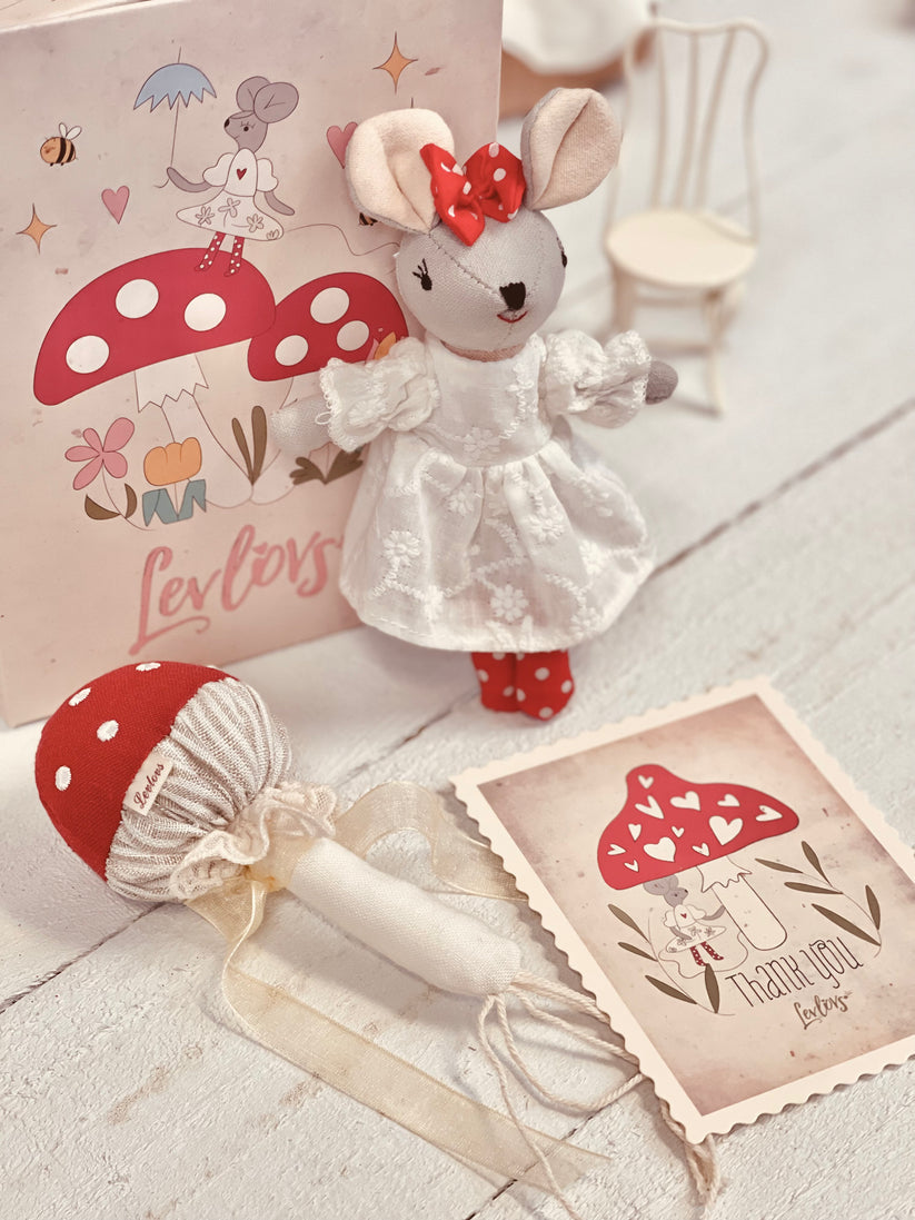Levlovs Girl Mouse and the Mushroom Wonder Forest Set in Keepsake Box