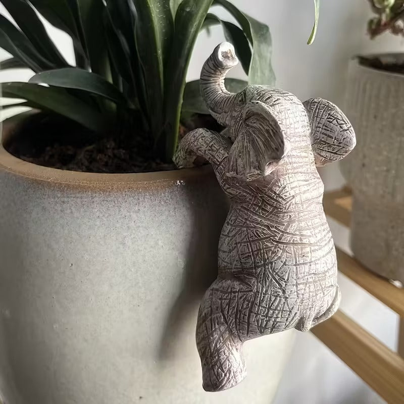 Decorative Small Hanging Elephant Resin Hugger Statue for Pots & Planters