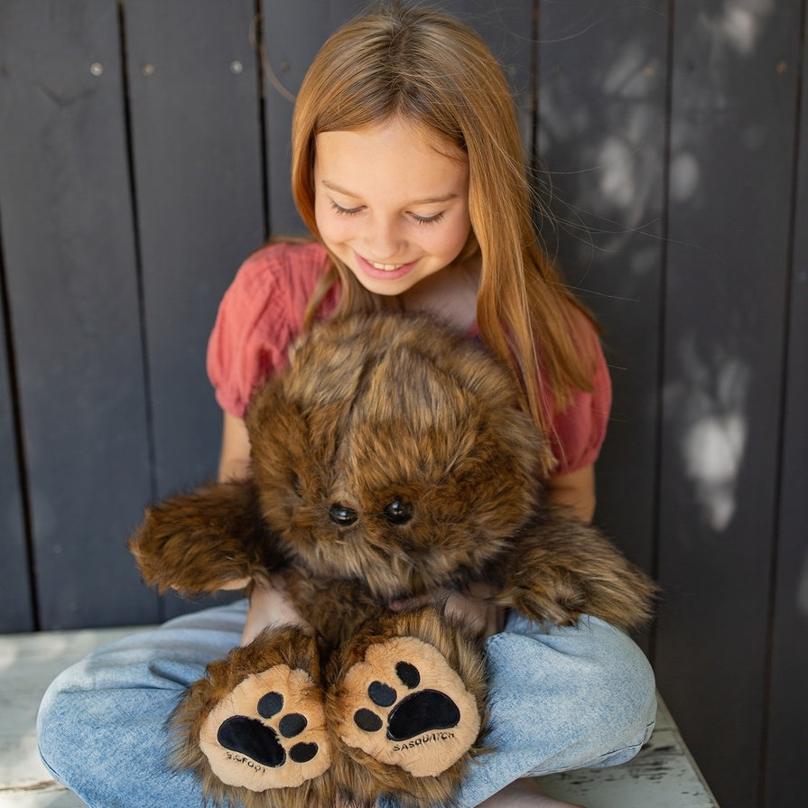 Beverly Hills Teddy Bear Biggy Bigfoot Plushee, 18" Plush Stuffed Animal