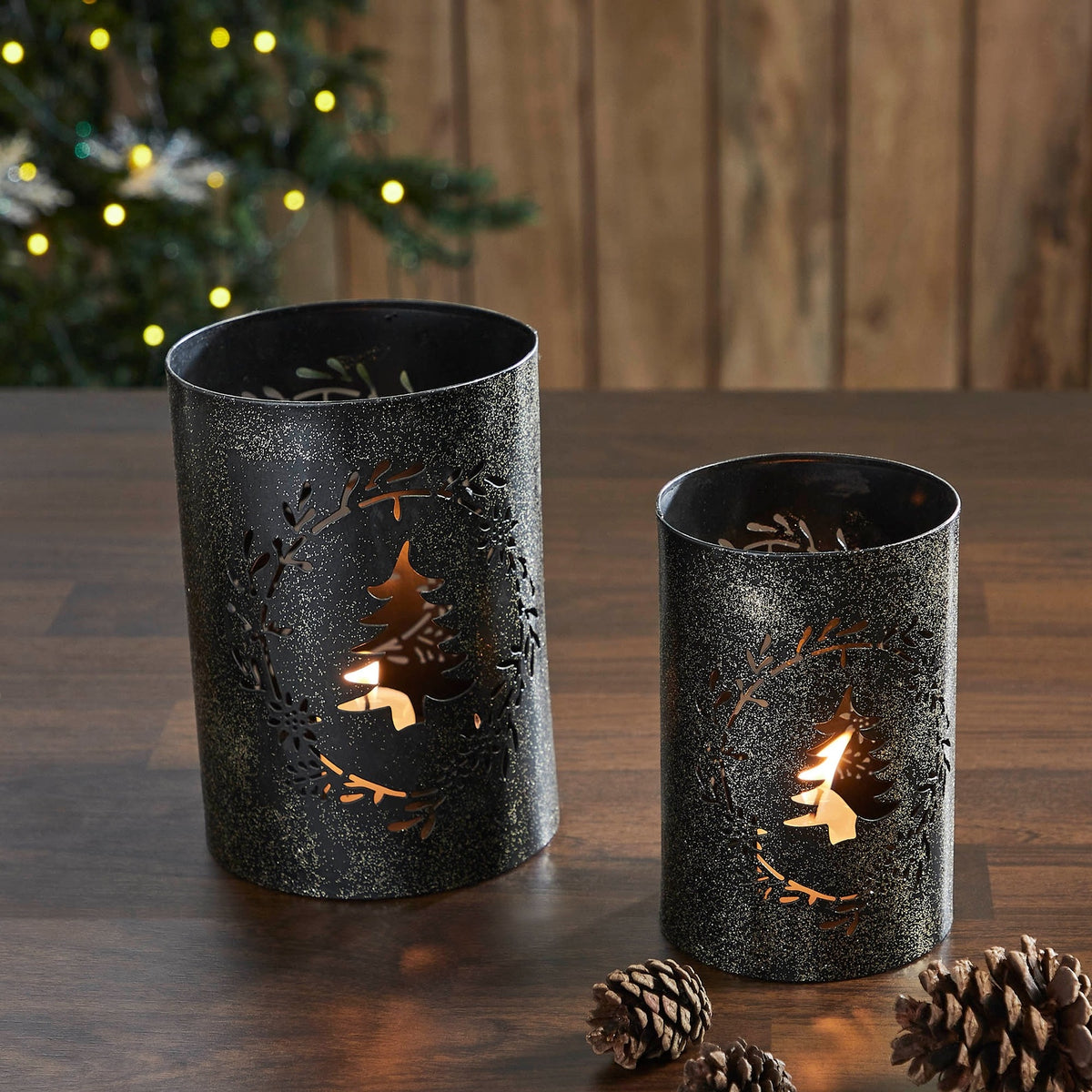 Shimmering Black Metal Christmas Tree Lanterns Woodland Wreath Candle Holder Set
