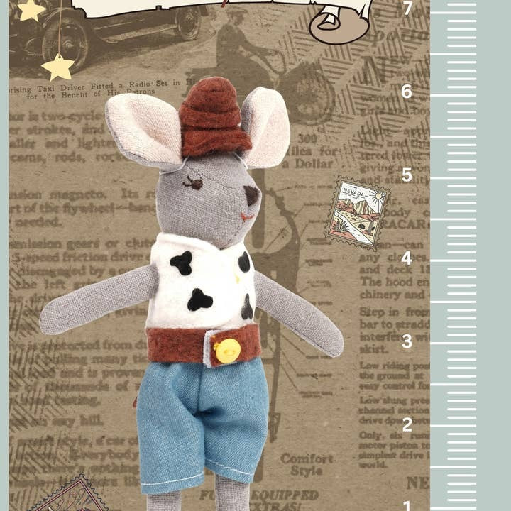 Levlovs Tiny Friends Cowboy Mouse with Bedding and Collectible Wild West Box