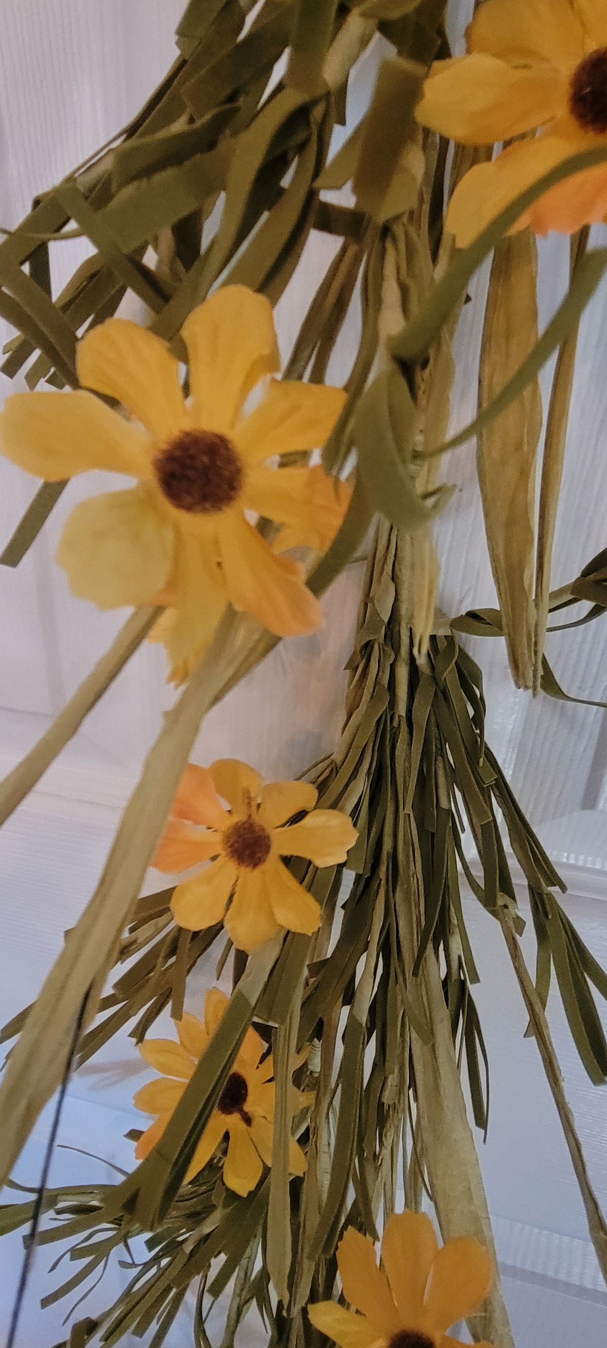 Country Farmhouse Rustic Yellow Daisy Floral Garland Artificial Flowers 48" Swag